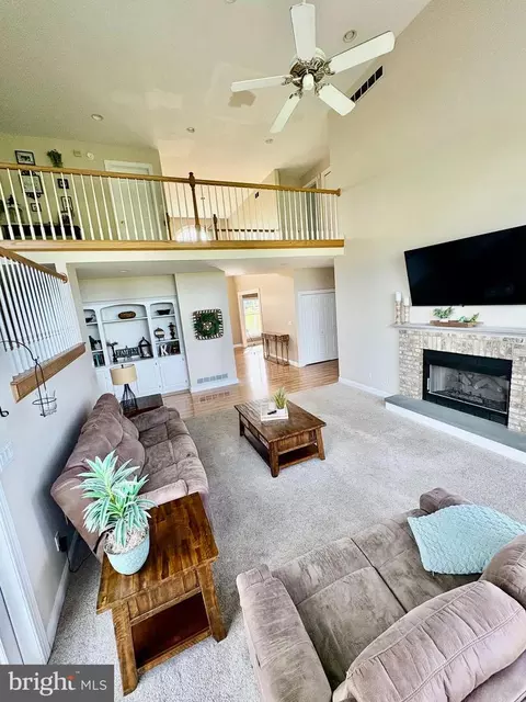 Living - 1689 Choptank Rd, Middletown, DE 19709 photo 1 of 5