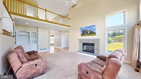 Living - 1689 Choptank Rd, Middletown, DE 19709 photo 2 of 5