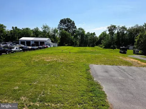 5165 Summit Bridge Rd, Middletown, DE 19709