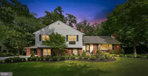 2527 Blackwood Rd, Wilmington, DE 19810
