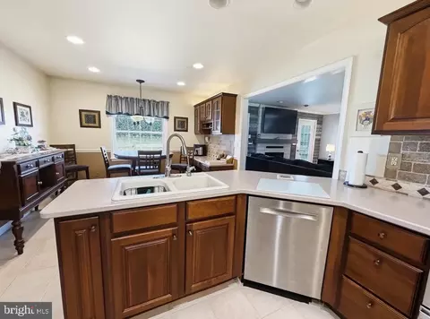 Kitchen - 705 Vance Neck Rd, Middletown, DE 19709 photo 2 of 4