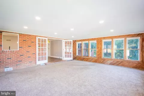 Living - 645 Greylag Rd, Middletown, DE 19709 photo 5 of 7