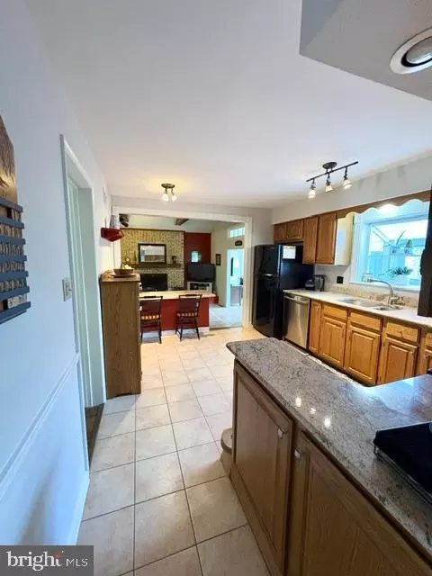 Kitchen - 24 Wrangler Rd, Newark, DE 19711 photo 2 of 2