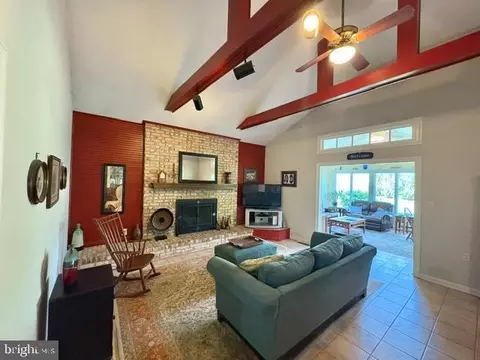 Living - 24 Wrangler Rd, Newark, DE 19711 photo 1 of 1