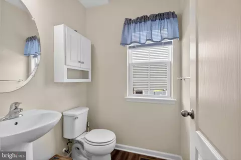 Entry Way - 335 Helen Dr, Townsend, DE 19734 photo 10 of 15