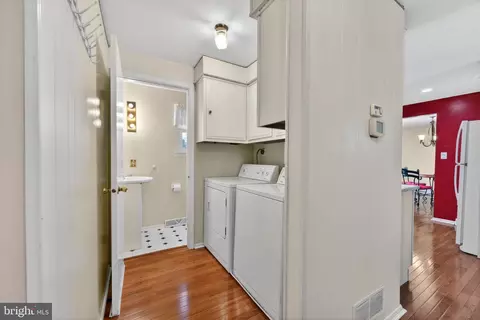 Entry Way - 1102 Janice Dr, Newark, DE 19713 photo 4 of 5