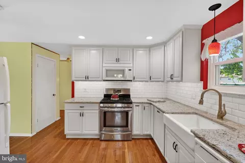 Kitchen - 1102 Janice Dr, Newark, DE 19713 photo 3 of 7