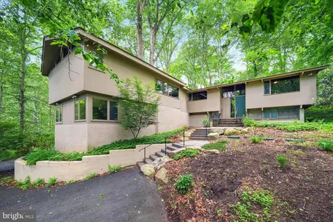 777 Auburn Mill Rd, Hockessin, DE 19707
