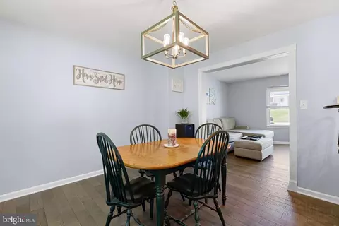 Dining - 129 Pawnee Ct, Newark, DE 19702 photo 2 of 2
