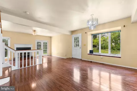 Living - 158 Lake Arrowhead Cir, Bear, DE 19701 photo 1 of 4