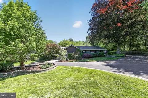 202 N Spring Valley Rd, Wilmington, DE 19807