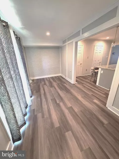 Entry Way - 838 Hasting Ct, Newark, DE 19702 photo 2 of 6