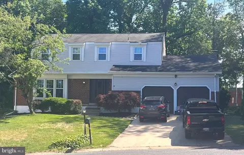 6 Birch Ln, Wilmington, DE 19810