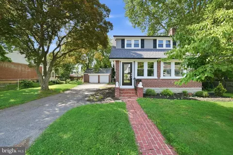 6 Woodrow Ave, Wilmington, DE 19803