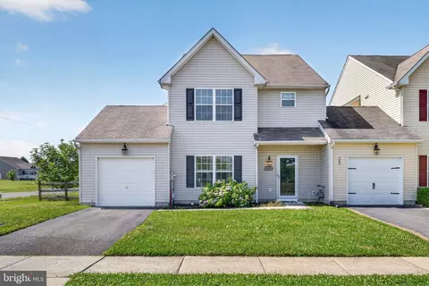 342 Camerton Ln, Townsend, DE 19734