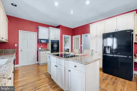 Kitchen - 14 Reese Dr, Newark, DE 19711 photo 2 of 3