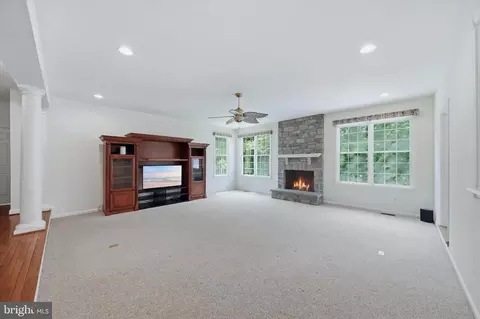 Living - 17 Waterton Dr, Bear, DE 19701 photo 3 of 5