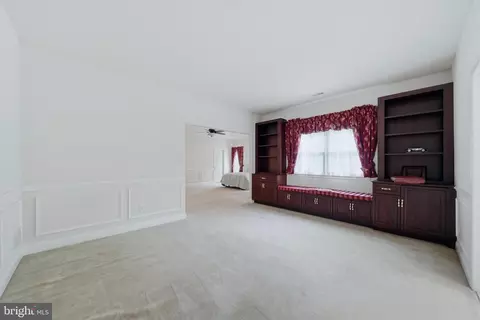 Entry Way - 17 Waterton Dr, Bear, DE 19701 photo 4 of 7