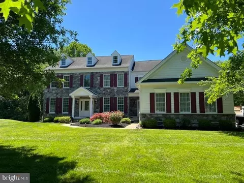17 Waterton Dr, Bear, DE 19701