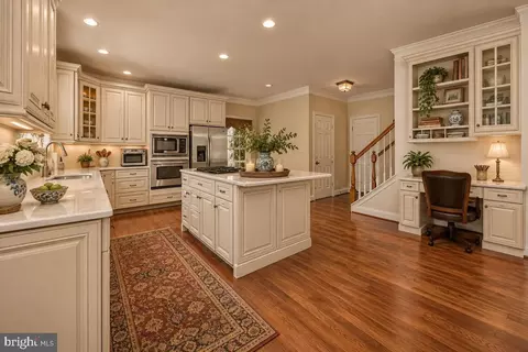 Kitchen - 17 Waterton Dr, Bear, DE 19701 photo 3 of 6