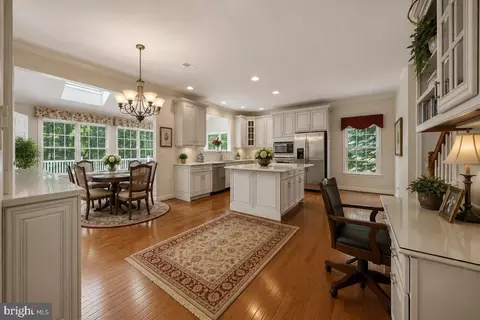 Kitchen - 17 Waterton Dr, Bear, DE 19701 photo 4 of 6