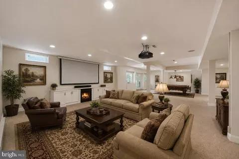 Living - 17 Waterton Dr, Bear, DE 19701 photo 4 of 5