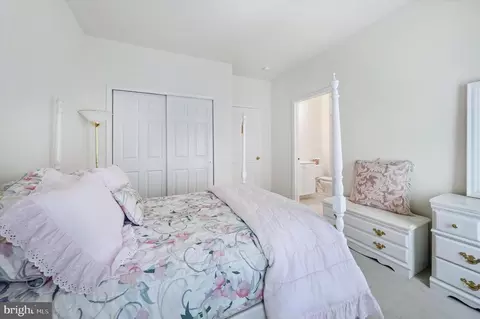 Bedroom - 17 Waterton Dr, Bear, DE 19701 photo 3 of 6
