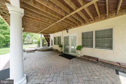Exterior - 17 Waterton Dr, Bear, DE 19701 photo 14 of 15