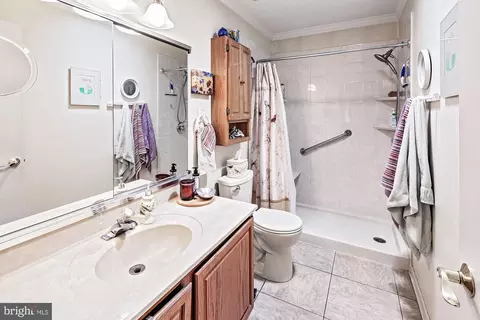 Bath - 482 Granger Dr, Bear, DE 19701 photo 2 of 4