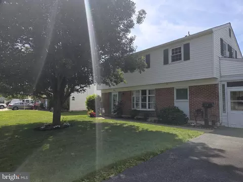 413 Blackstone Rd, Newark, DE 19713