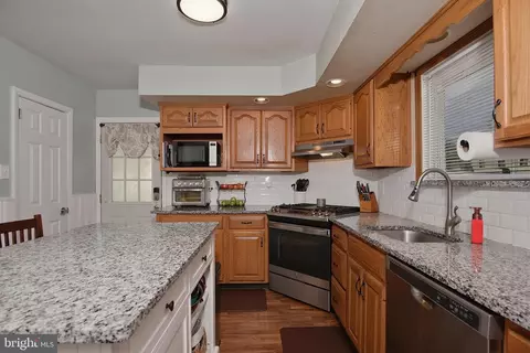 Kitchen - 413 Blackstone Rd, Newark, DE 19713 photo 1 of 1