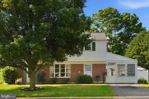Exterior - 413 Blackstone Rd, Newark, DE 19713 photo 2 of 10