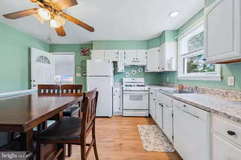 Kitchen - 2 Spring Lake Dr, Newark, DE 19711 photo 2 of 2