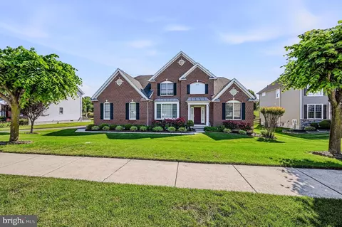 723 Parkman Dr, Bear, DE 19701