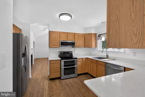Kitchen - 3 Meadow Dr, Middletown, DE 19709 photo 3 of 3