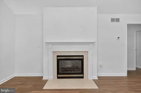 Living - 3 Meadow Dr, Middletown, DE 19709 photo 7 of 8