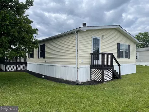 1816 Sonya Way #571, Bear, DE 19701 photo 2