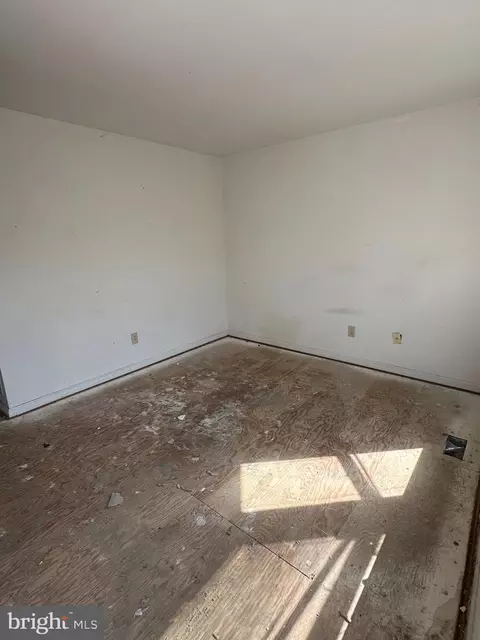 161 Whitburn Pl, Newark, DE 19702 photo 2