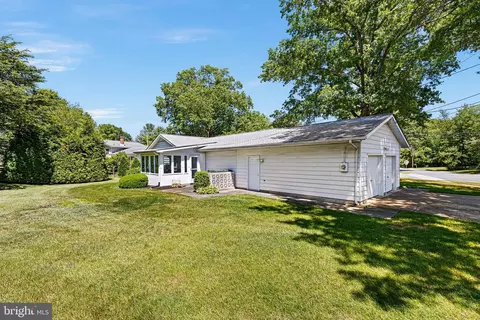 Exterior - 504 Apple Rd, Newark, DE 19711 photo 7 of 11