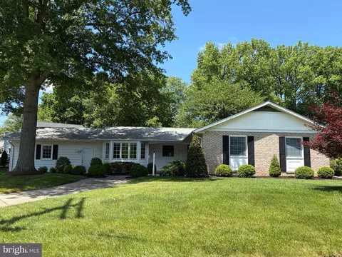 504 Apple Rd, Newark, DE 19711
