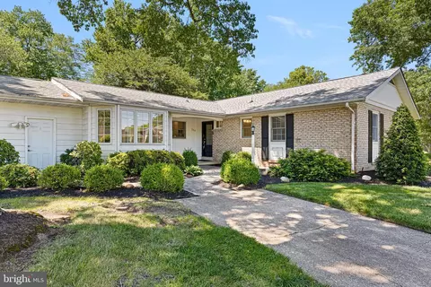 Exterior - 504 Apple Rd, Newark, DE 19711 photo 5 of 11