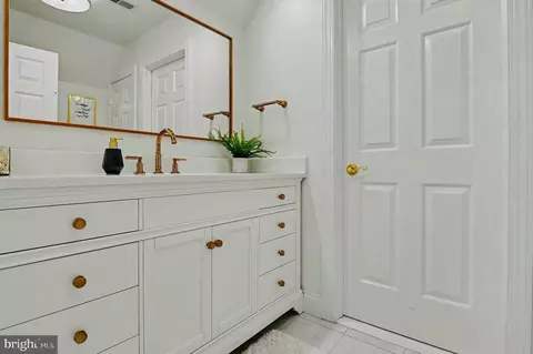 Bath - 110 Sunway Dr, Newark, DE 19711 photo 6 of 11