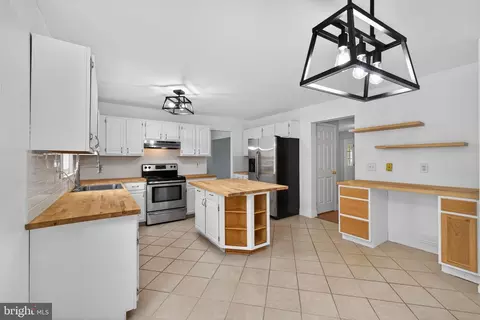 9 Eaton Pl, Bear, DE 19701 photo 16
