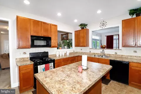 Kitchen - 529 Ginn St, Townsend, DE 19734 photo 2 of 4