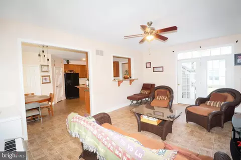 Entry Way - 529 Ginn St, Townsend, DE 19734 photo 2 of 6
