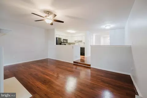 Living - 143 Mendel Ct, Bear, DE 19701 photo 5 of 6