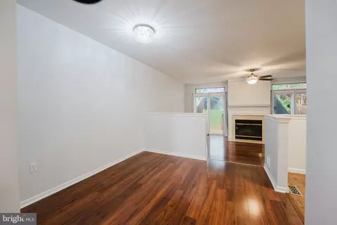 Living - 143 Mendel Ct, Bear, DE 19701 photo 1 of 6