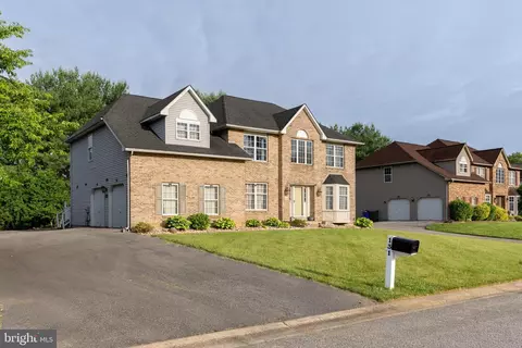 131 Arielle Dr, Newark, DE 19702