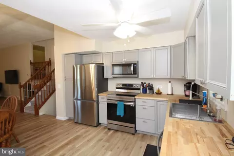 Kitchen - 22 Carole Rd, Newark, DE 19713 photo 2 of 3