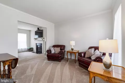 Living - 2 Barcus Ct, Townsend, DE 19734 photo 1 of 2
